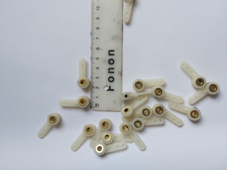 Brat carma eche echii navomodel plantat barcuta nadit