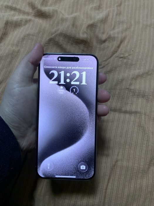 Iphone 15 pro max esim  xolati idial karobga dakment hammas bor 700$