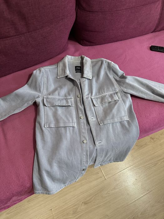 Джинсовка бренда ZARA