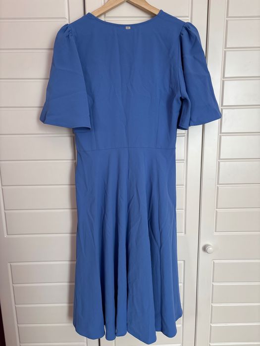 Рокля със средна дължина