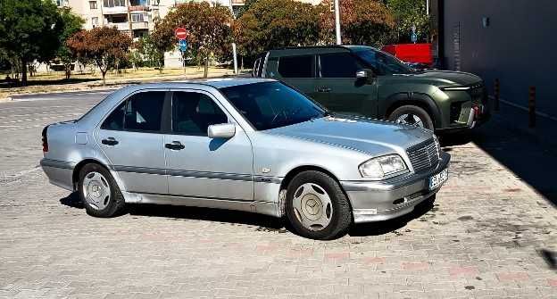 Mercedes C220 Diesel -1470€