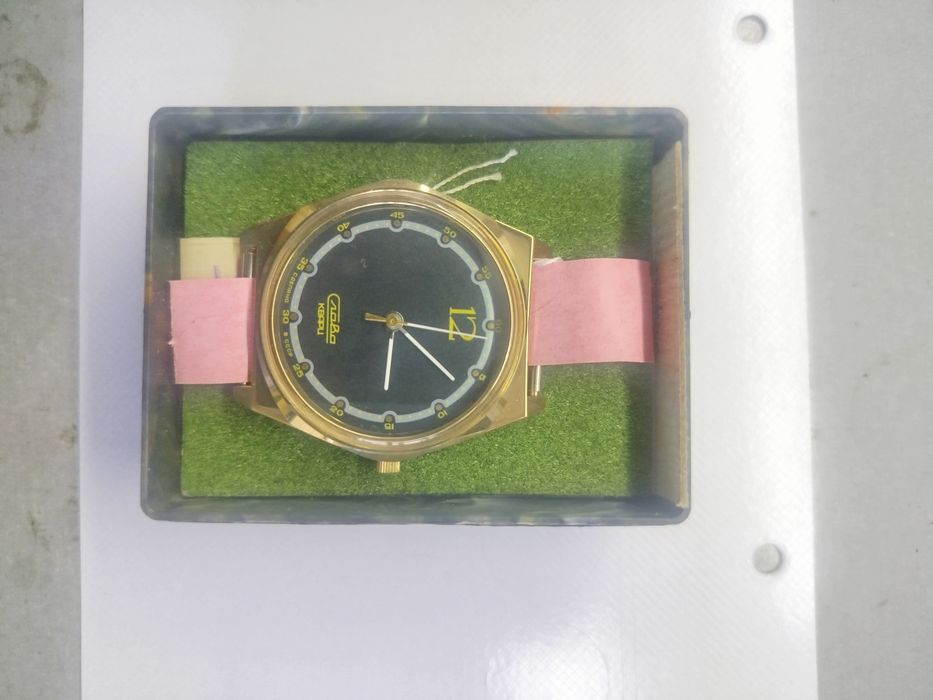 SSSR soatlar yangi ishlatilmagan dakumenlari bilan