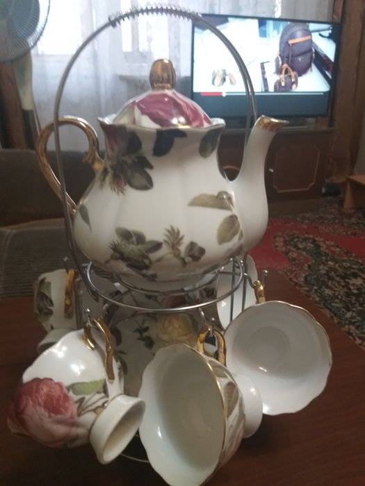 Продам Чайный сервиз