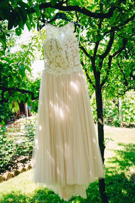 Vând rochie de mireasă