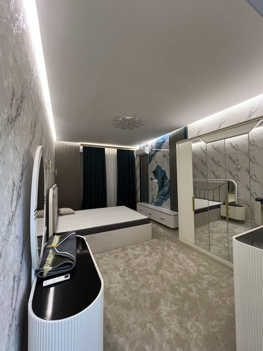 Яккасарой тумани 81 кв квартира сотилади