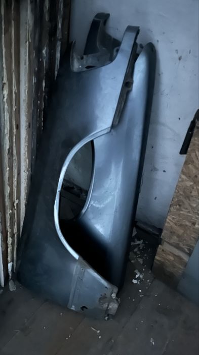 Продам крылья Мерседес W124