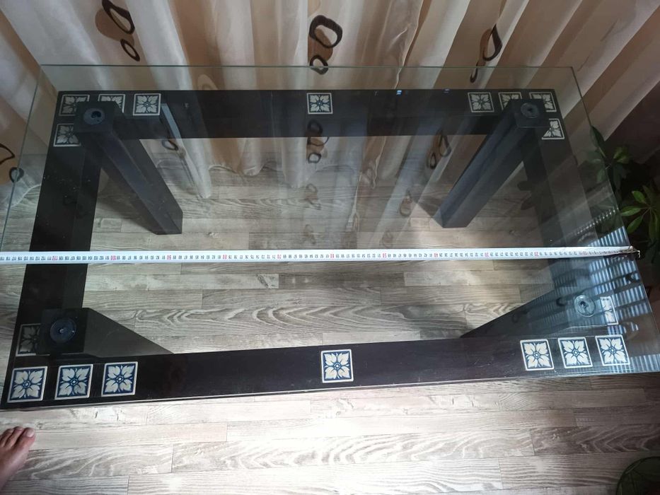 Продава се холна маса