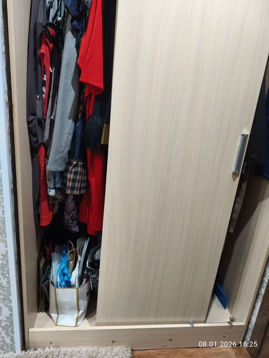 Шкаф-купе, высота 2.40.