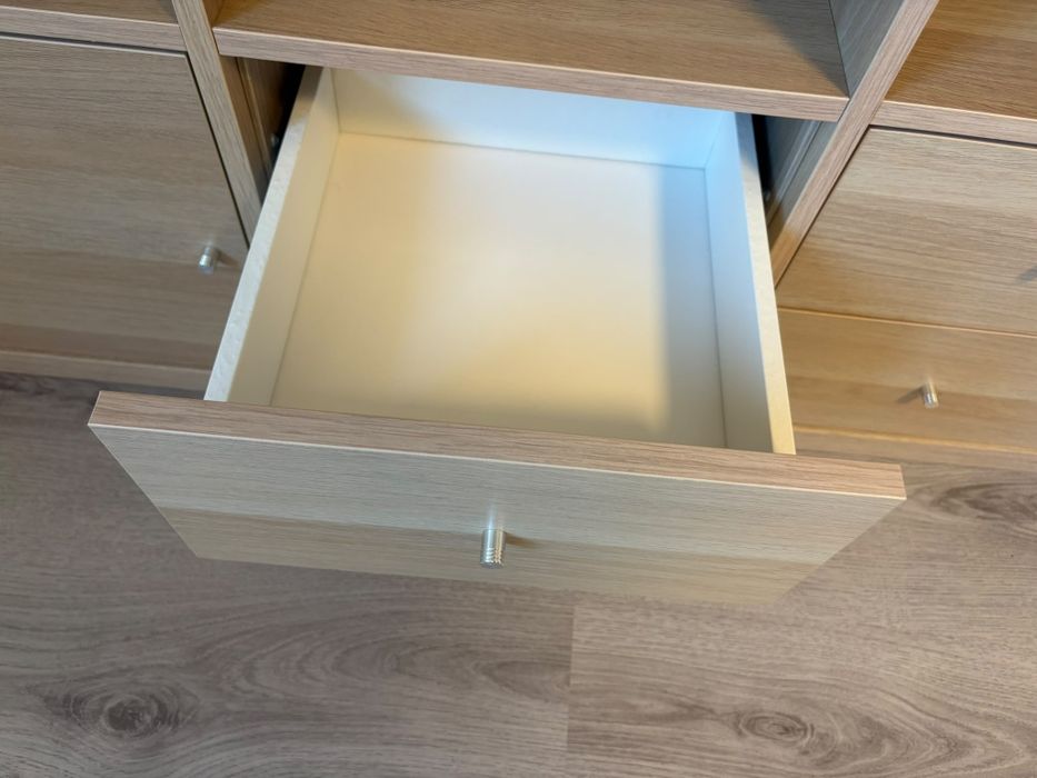 Comodă modernă 148 cm cu sertare + Măsuță  de cafea CADOU | Stare excelentă