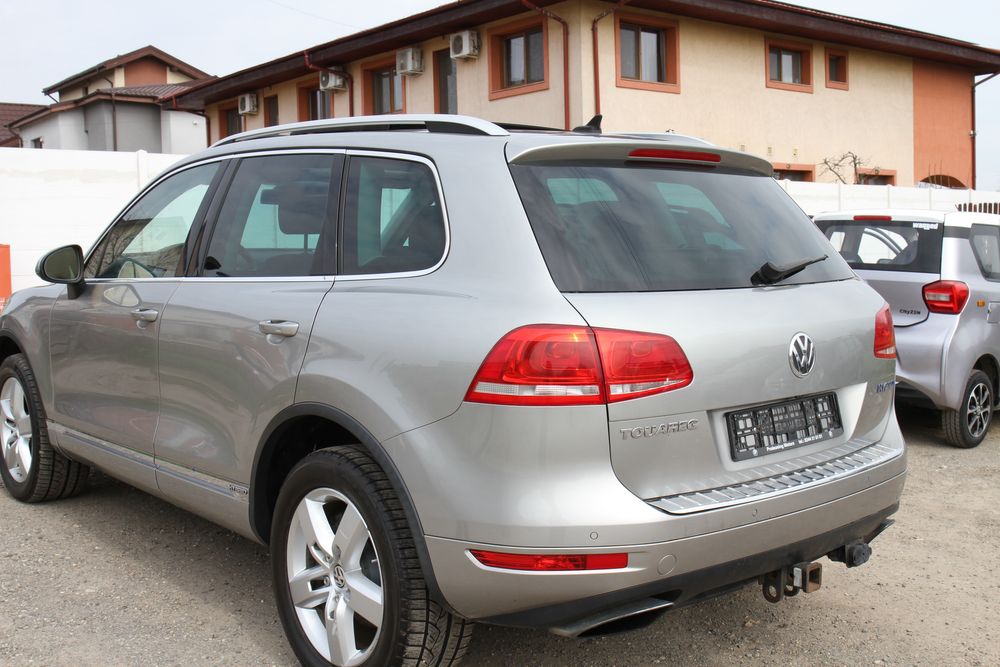 Volkswagen touareg hybrid