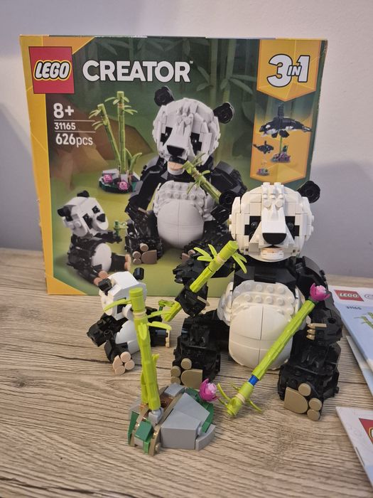 LEGO Creator 3in1: Animale salbatice - Familia de ursi panda 31165, 8 ani+, 626 piese