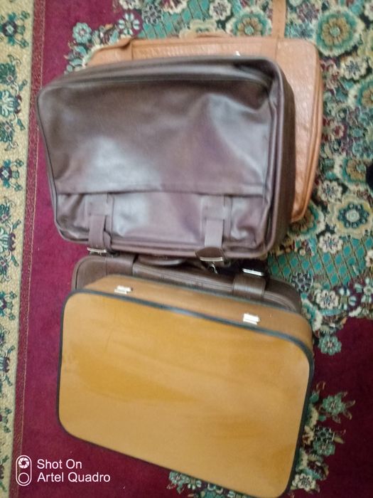 Чемоданы СССР в количестве 4 шт.