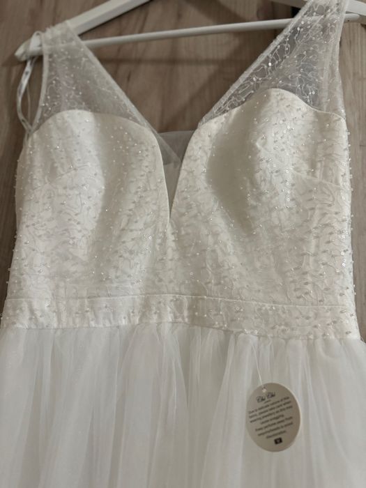 Дълга Булчинска рокля