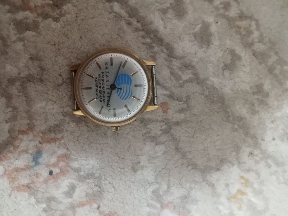 Продам часы механические