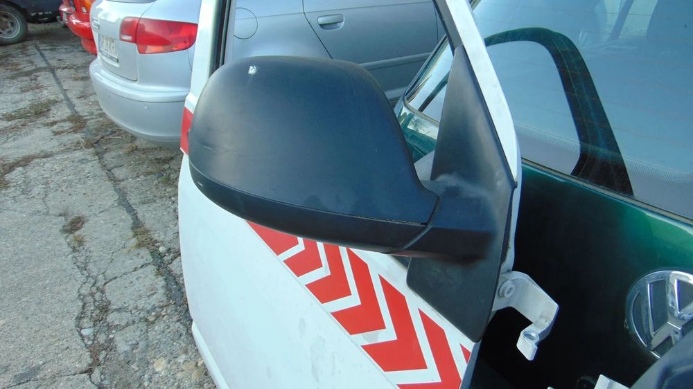 Usi stanga dreapta,oglinzi,macarale,geamuri,butoane geamuri VW T5 facelift an 2009-2015