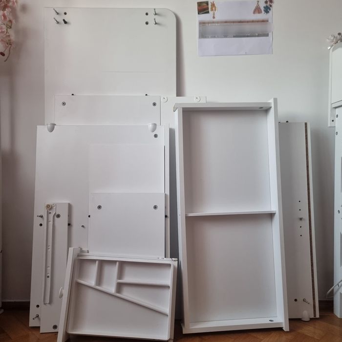 Birou pentru camera de fete