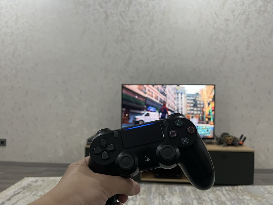 Sony Playstation 4 Pro 1000 GB Прошитый