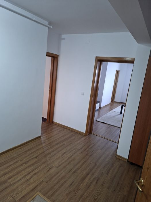 De inchiriat apartament 3 camere, Pitesti, Cartier Craiovei