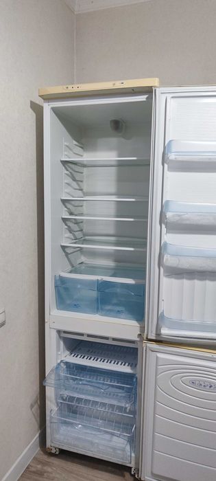 Продам холодильник