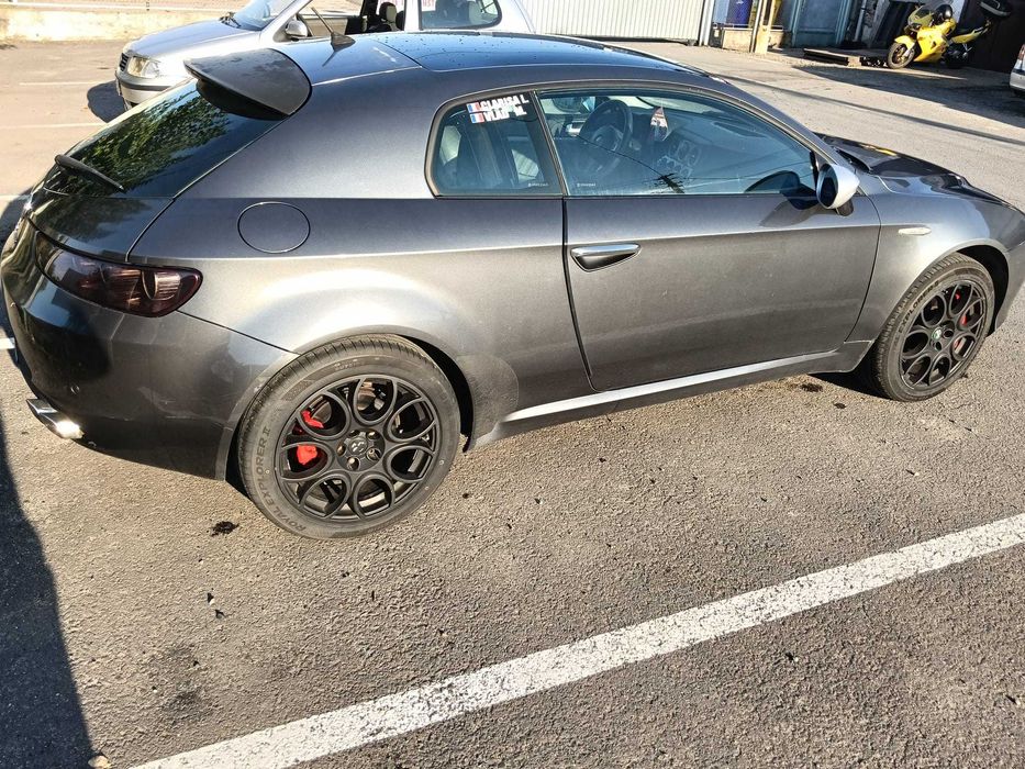Vând Alfa Romeo Brera 2.4 JTDm