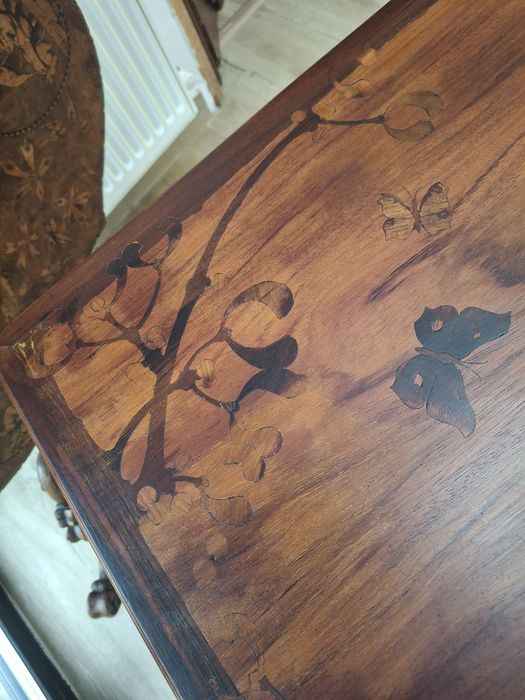 Măsuță Art Nouveau