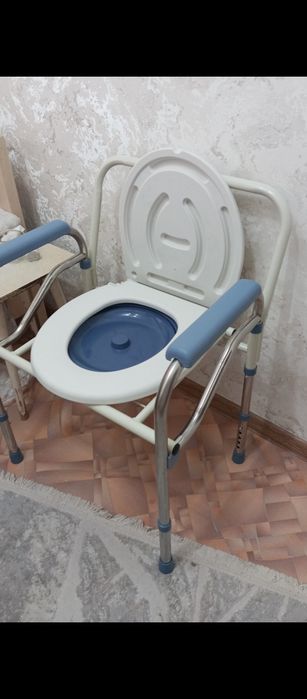 Продам Туалет кресло