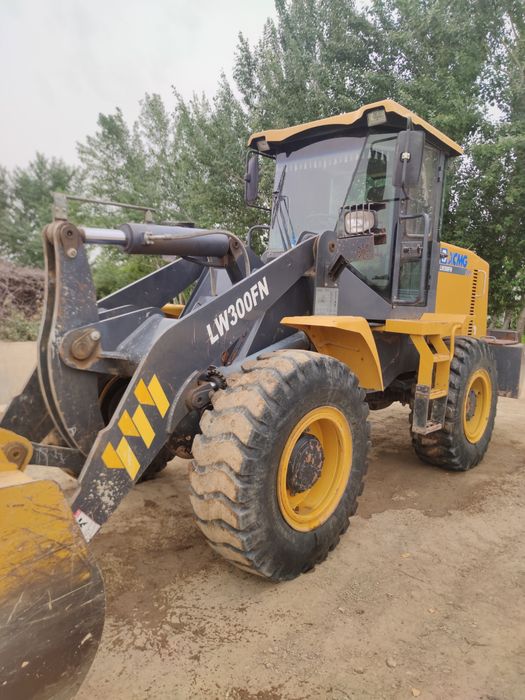 Pagruzchik sotiladi 1.8