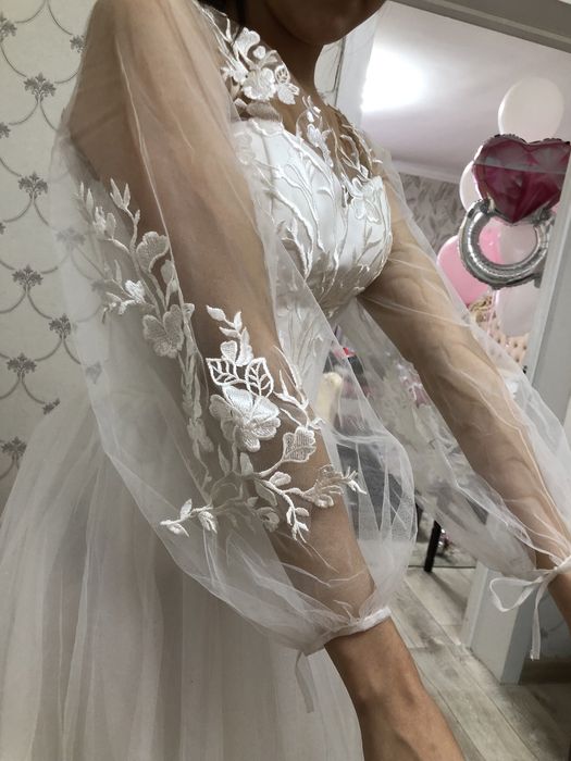 Свадебное платье, в отличном состояний.