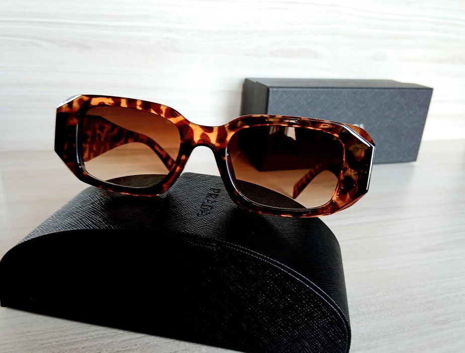 Слънчеви очила PRADA