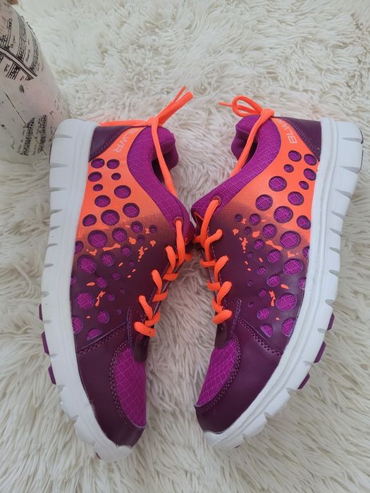 Дамски маратонки Nike и BLVR