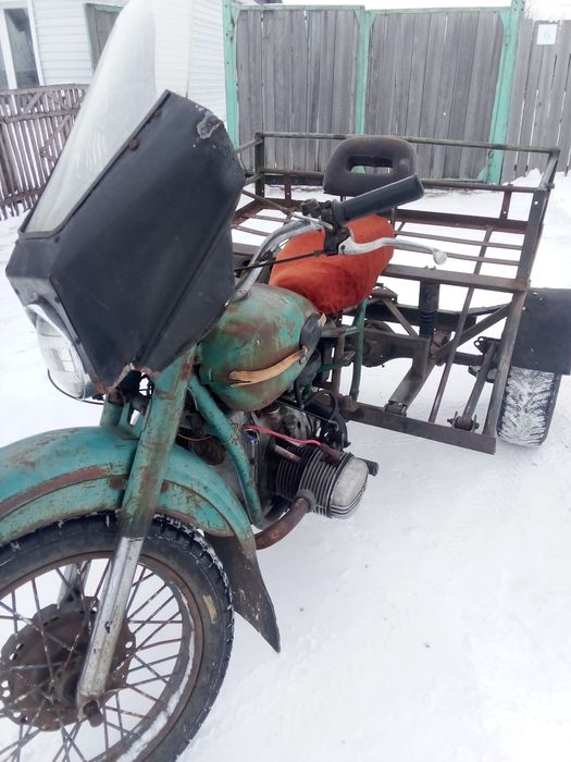 Продам трицикл Урал