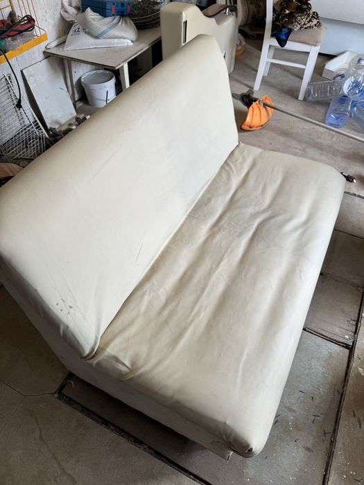 Диван без подставка