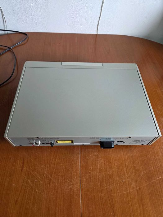 Technics SL-E10 – CD Player HiFi compact și fiabil, cu sunet clar și plăcut