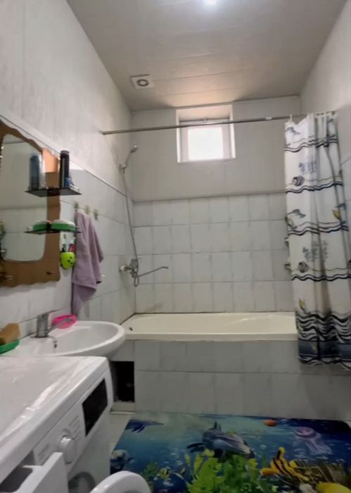 Ховли сотилади. 6 сотих. Коттедж саехат