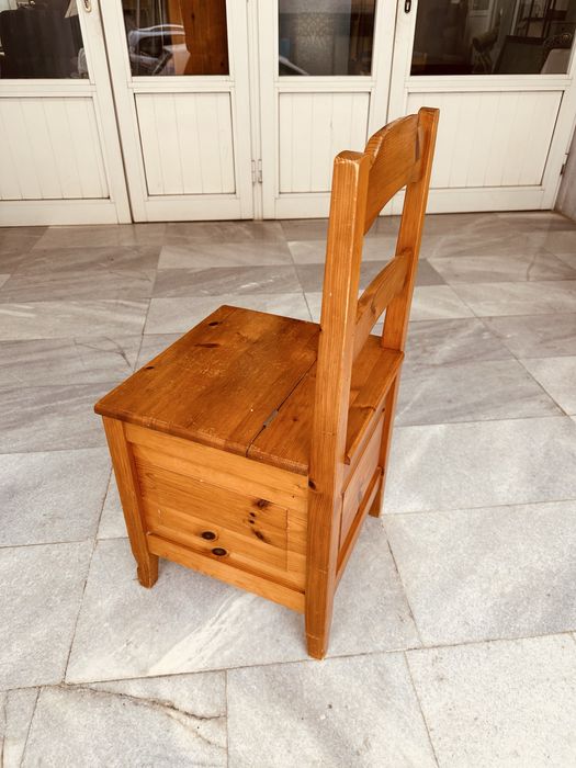 Дървен стол-сандък от Швеция – масивен бор (39/39/42/82 см)