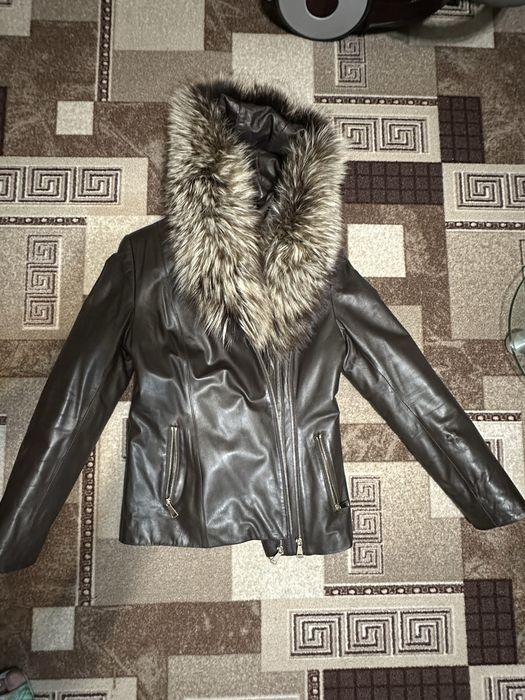 Продам кожаную куртку