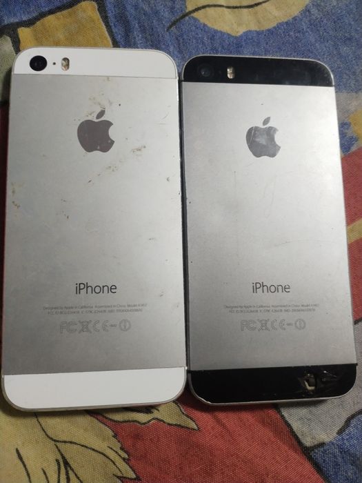 Продам 2 Айфона 5S на запчасти