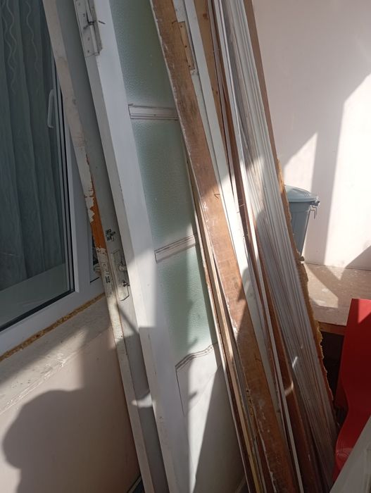 Двери отдам бесплатно