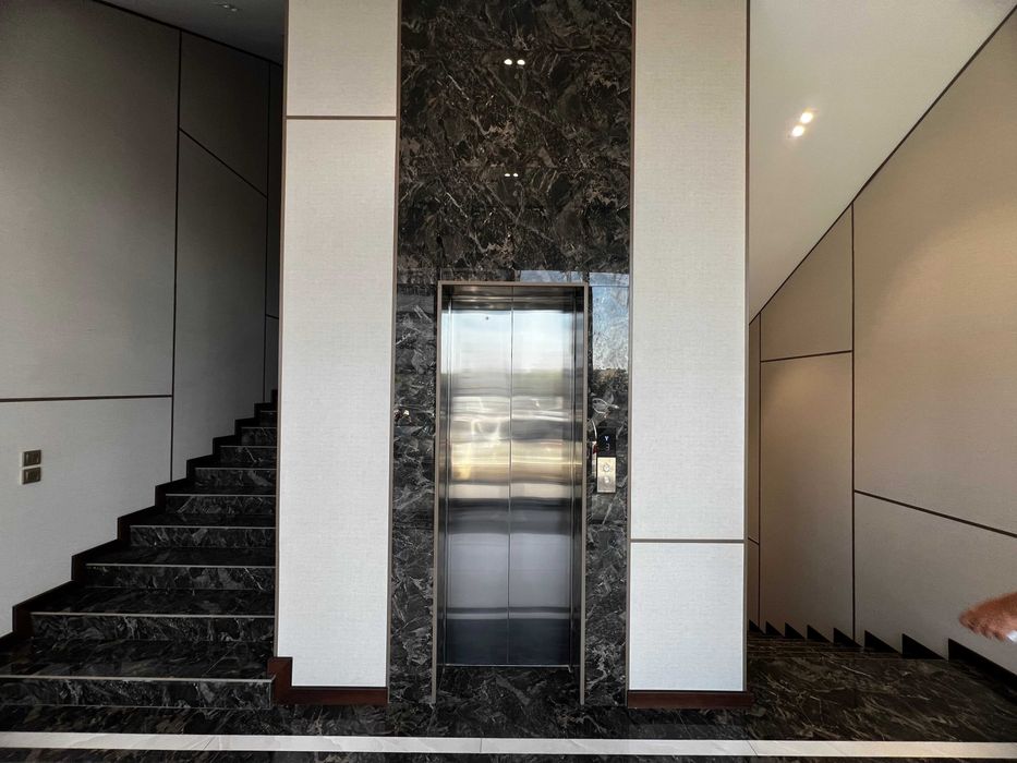 Просторные офисы в Бадамзаре,БЦ Massimo—парковка и фитнес в здании(55)