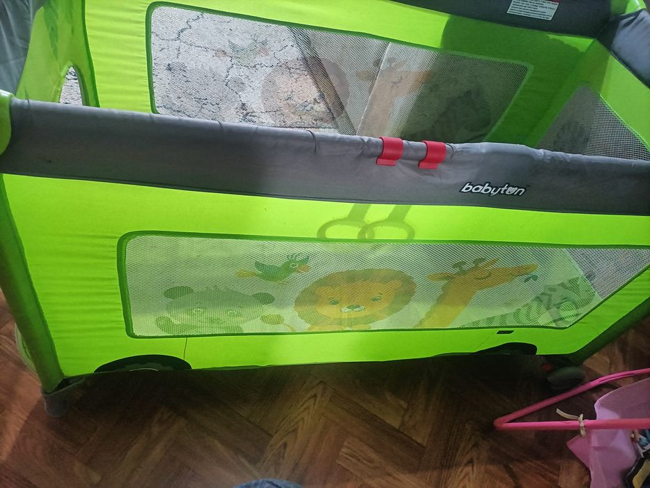 Продам манеж-кровать