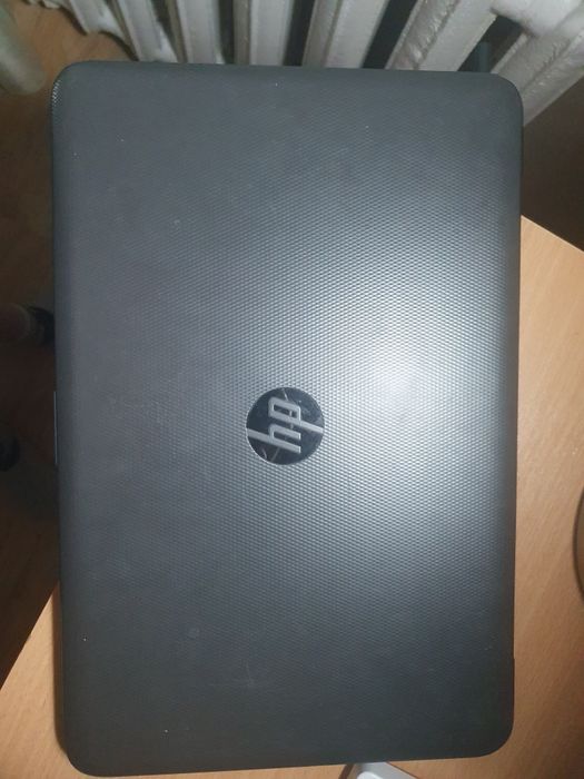 Ноутбук  HP Laptop 15(зарядка в комплекте)