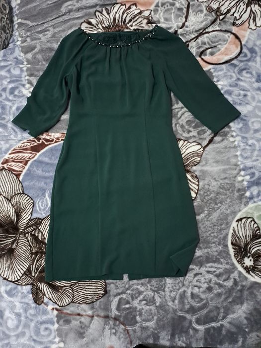 зелёное платье от Polin.