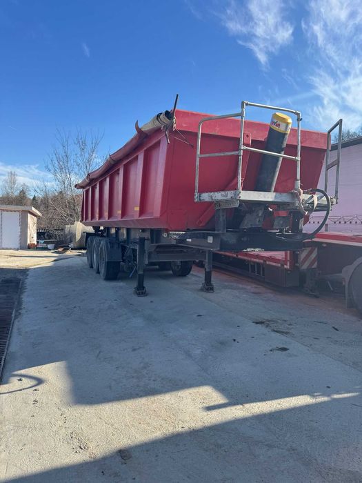 Semiremorca basculabila UMM