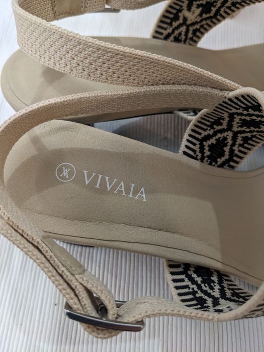 Sandale foarte frumoase și comode.