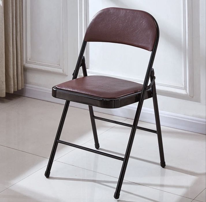 Scaun pliabil cadru metalic tapitat piele ecologica rezistent 42x42x78 cm