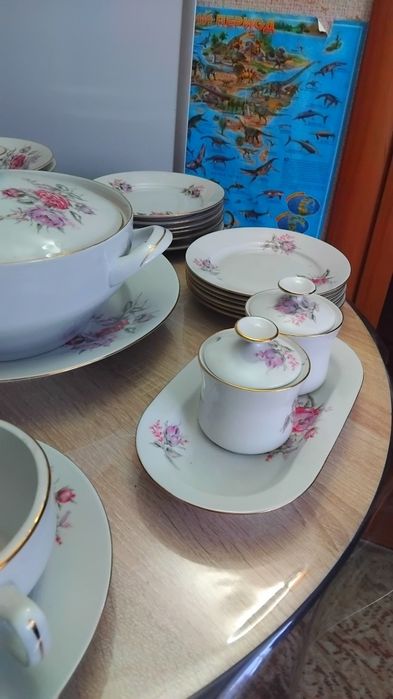 Столовый    сервиз