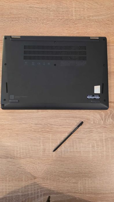 Lenovo ThinkPad X13 2 in 1 Gen 3 (13.3") Core i7 1265U,512GB SSD,16GB