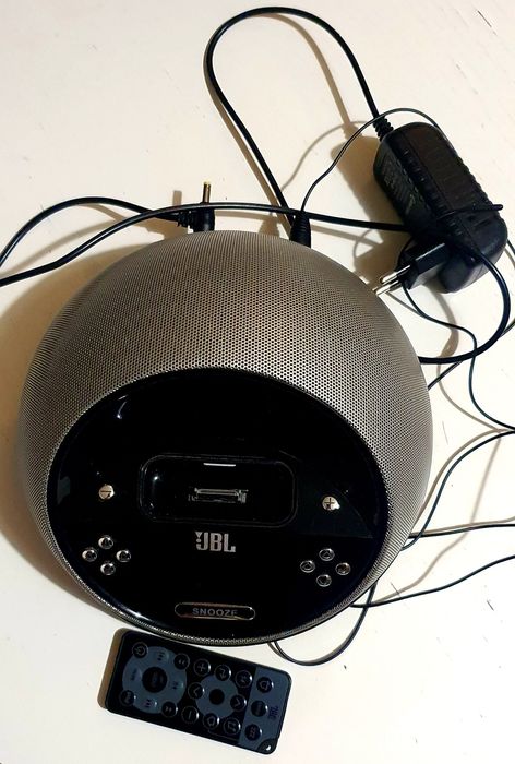 мультидок станция jbl on time micro в идеале.