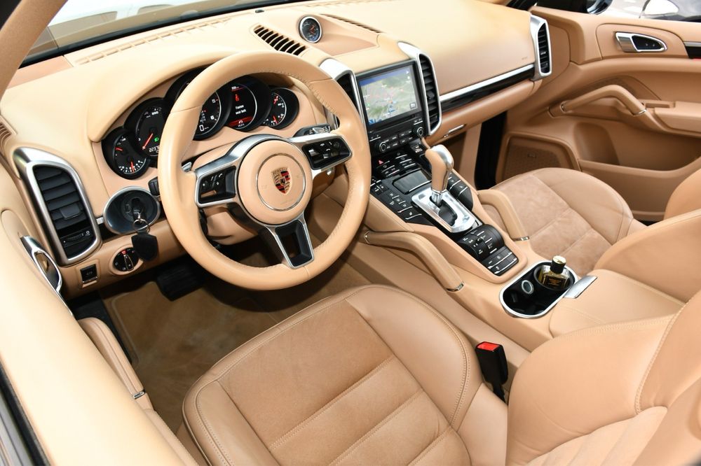 Vand Porsche Cayenne GTS / Platinum Edition / Panoramic / R21