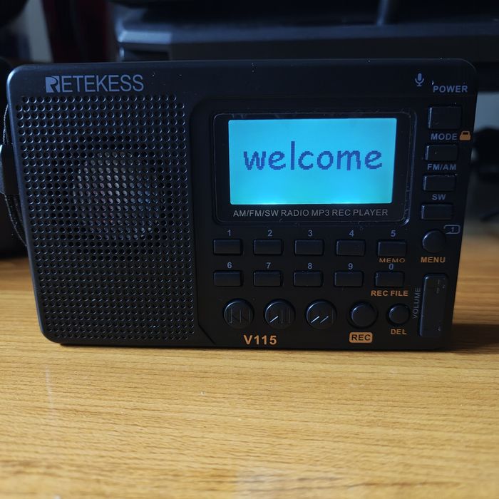 Internet radio global 3in1 portabil cu acumulator FM RDS /Bluetooth SAL INR 3000 (Ocean Digital WR-23F) și Radio portabil cu acumulator Retekess V-115